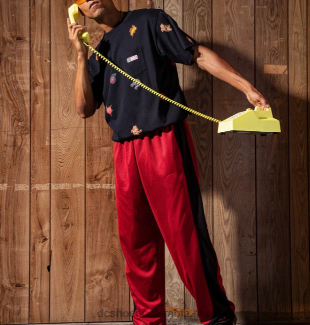 camiseta de hombre marvel deadpool x dc all over pocket negro DC Shoes X4RB0404